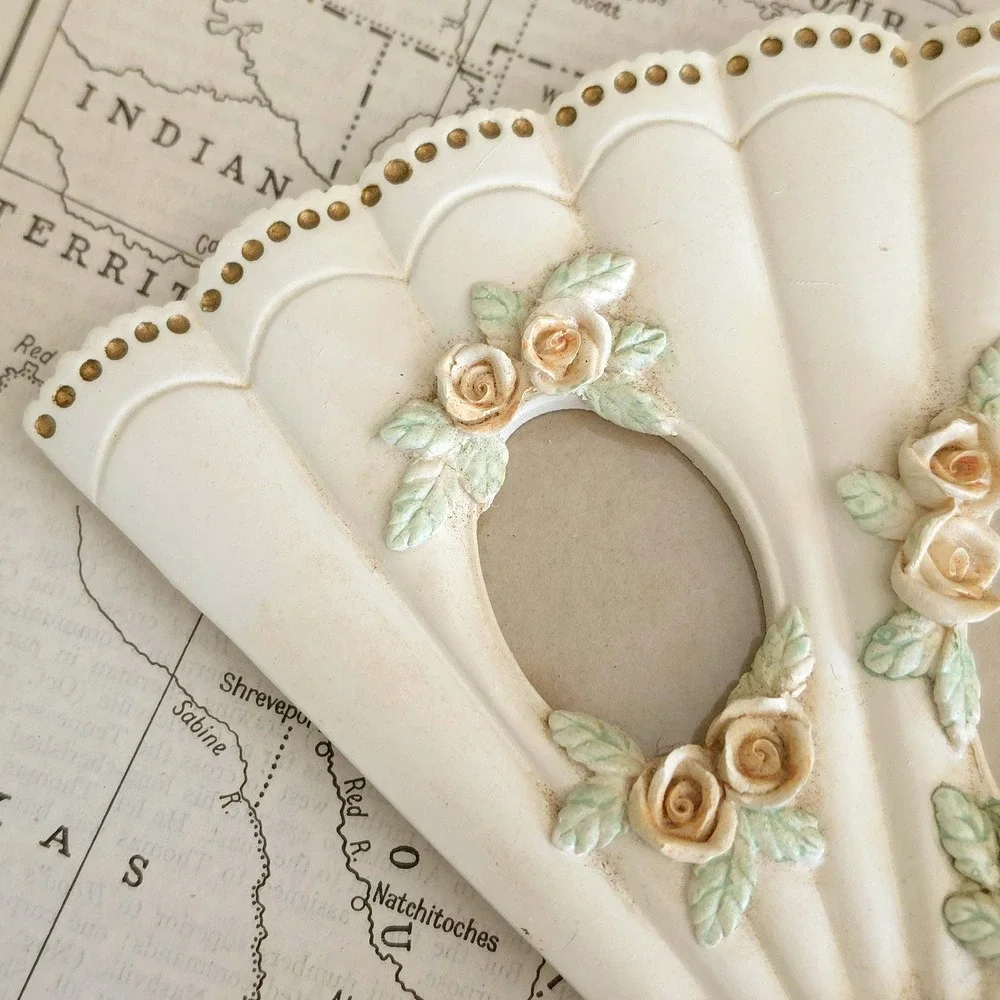 Vintage Fan Shaped Roses Picture‎ Frame with Easel back
